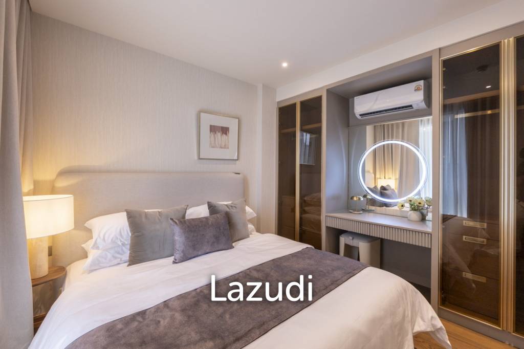 picture 88 sqm modern 2 bedroom condo on 5th floor at Via 34 Khlong Toei Bangkok - 10/19