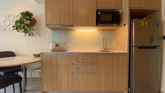 🛏️ Studio - 🛁 1 ห้องน้ำ - 🏙️ Garden View - 🌏 ชื่อชาวต่างชาติ - 🏢 The Cliff Condominium Pattaya - รหัส: CLIFF182
