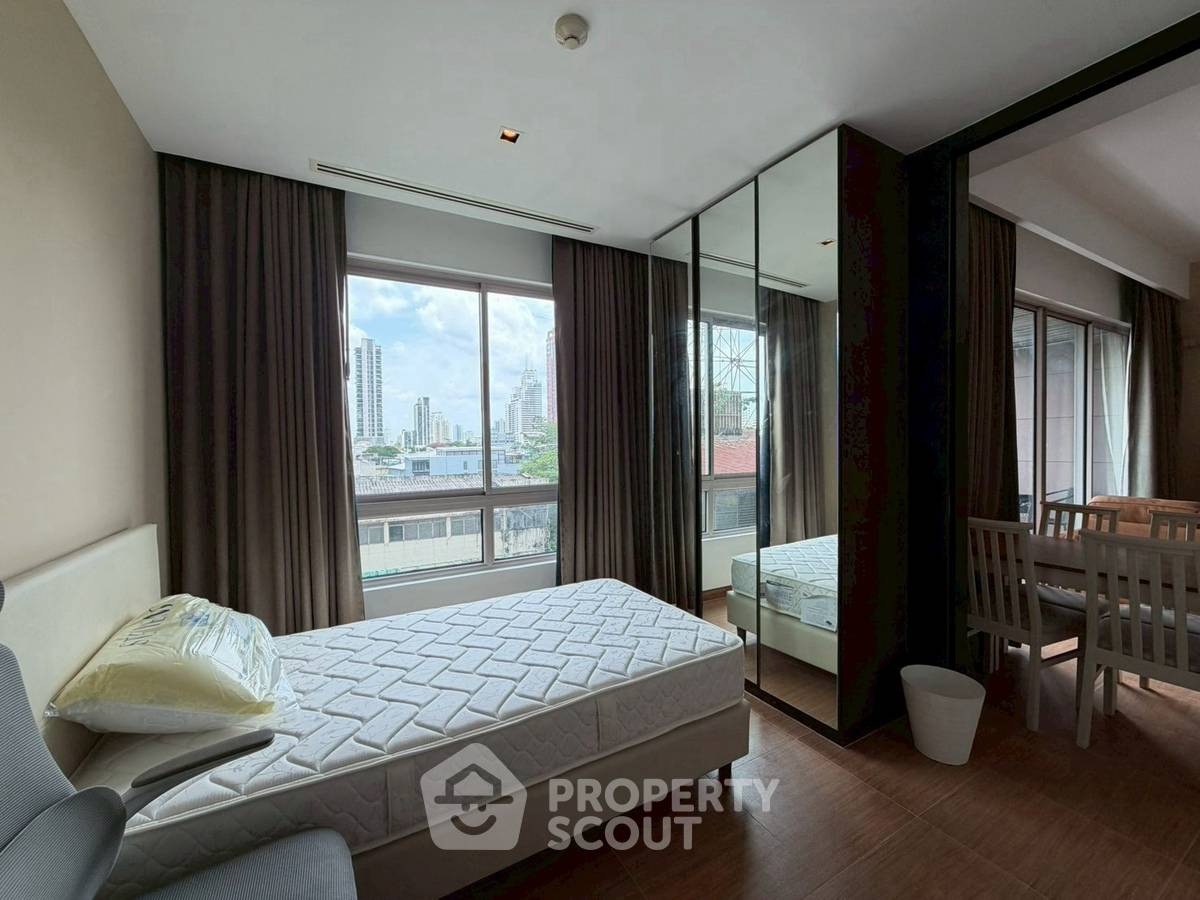 picture 2-BR Condo The Lofts Yennakart, 5th Floor, Chong Nonsi (ID 3078475) - 9/19