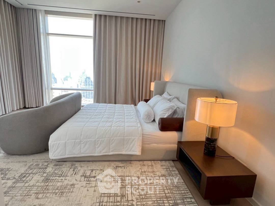 รูป คอนโด 4 ห้องนอนให้เช่า Four Seasons Private Residences Bangkok ใกล้ BTS สะพานตากสิน (ID 3076401) - รูปที่ 18/19