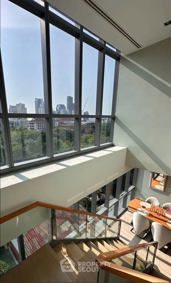 รูป คอนโด 2 ห้องนอน ขนาด 117 ตร.ม. The Room สุขุมวิท 21 ใกล้ MRT สุขุมวิท (ID 3078610) - รูปที่ 12/13