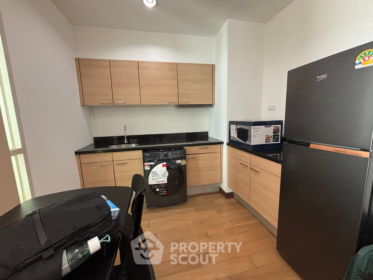 picture 1-BR Condo, The Address Chidlom, 6th Floor Near BTS Chit Lom (ID 2236877) - 2/7