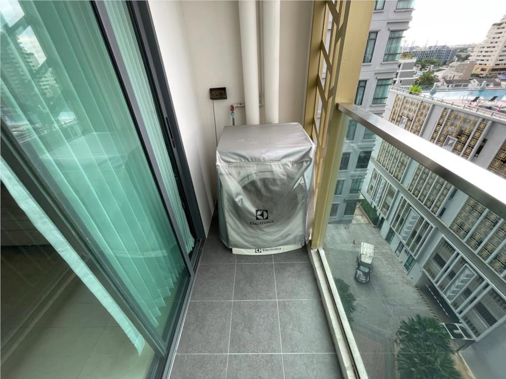 picture Available Now! 🥰✨ | 22,000 THB 📍 Mayfair Place Sukhumvit 50 — 500m to BTS On Nut 📱 Contact Line: katk03 - 7/7