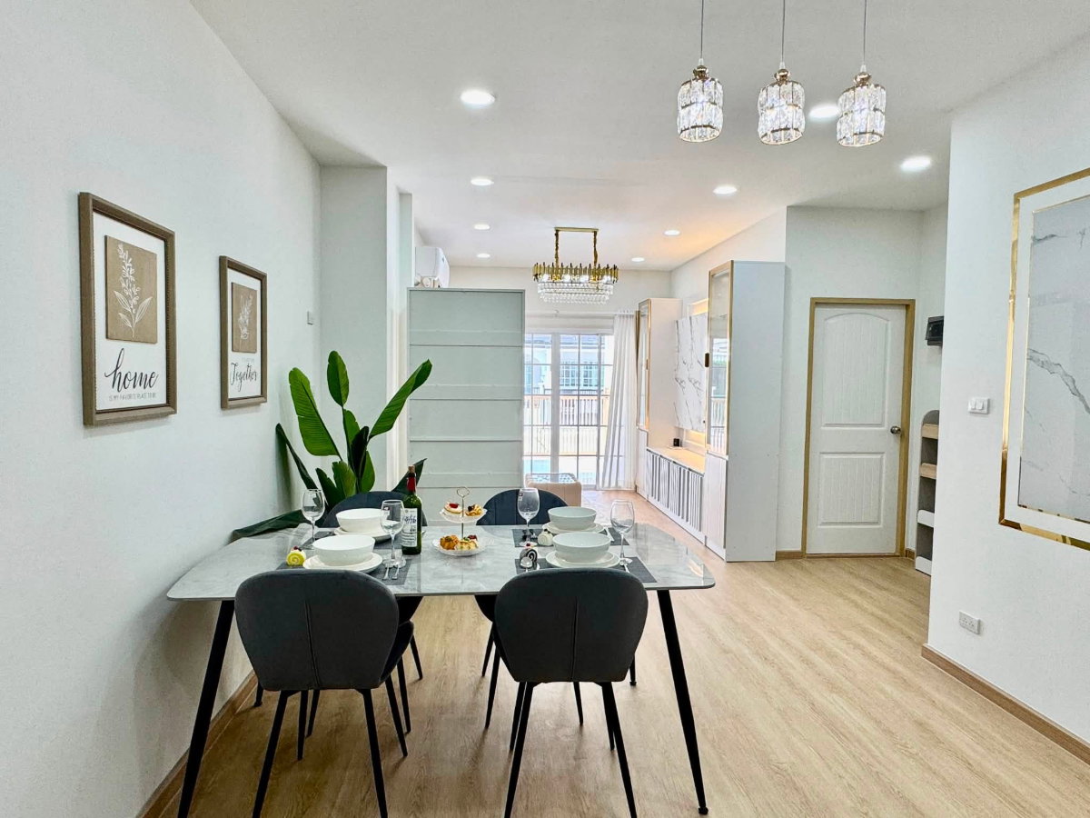 รูป ขายบ้านเดี่ยวรีโนเวทใหม่ สไตล์มินิมอล ม.คลาสสิคโฮม2 ไร่กล้วย ศรีราชา - รูปที่ 11/32