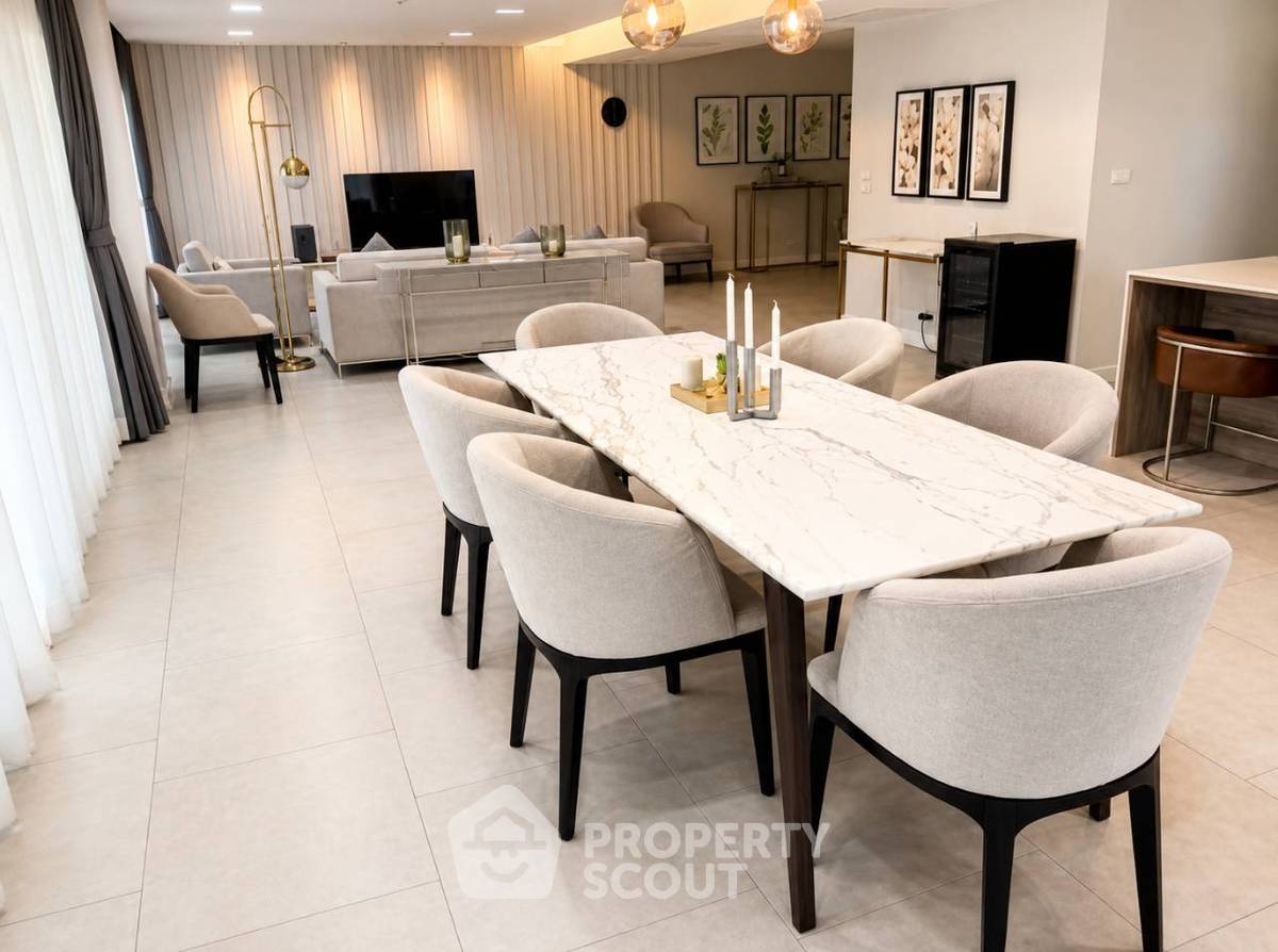 picture 3-BR Condo At Sathorn Park Place Near MRT Lumphini (ID 3076218) - 1/12