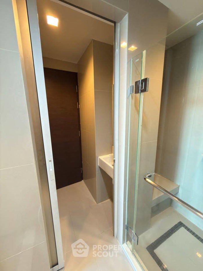 รูป คอนโด 1 ห้องนอน Rhythm Sathorn ใกล้ BTS สะพานตากสิน 300 ม. (ID 3014961) - รูปที่ 9/16