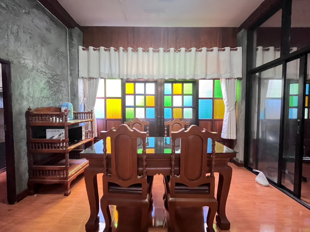 รูป ปล่อยเช่าบ้านทำเลทอง! ติดถนนใหญ่คันคลองน้ำแพร่ ในราคาที่คุ้มสุดๆ 🏡✨ - รูปที่ 4/11