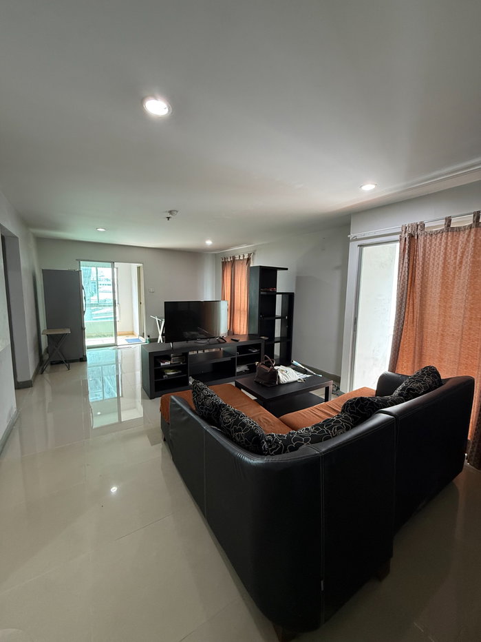 รูป ให้เช่าคอนโด Regent Home บางนา ตึก C ชั้น 5 ห้องหัวมุม ขนาด 64 ตร.ม. พร้อมอยู่ ใกล้ BTS บางนา - รูปที่ 1/13