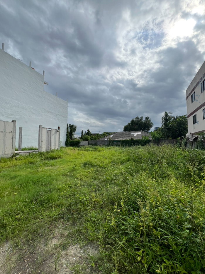 picture Land for sale, already filled and leveled, Soi Onnut 20, Sukhumvit 77. Beautiful plot, 159 sq.wa. - 18/20