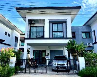 บ้านแฝด สมุทรปราการ : ลุมพินีทาวน์เพลส สุขุมวิท-ศรีนครินทร์ บ้านแฝด Type B พร้อมอยู่