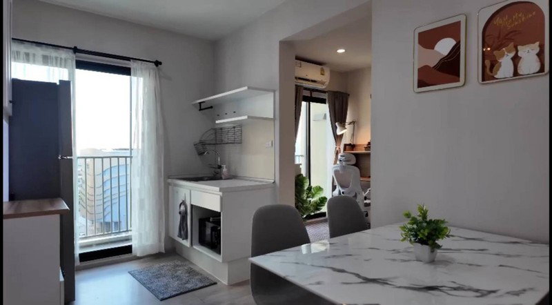 picture A046166 Plum Condo Central Station - 2/8