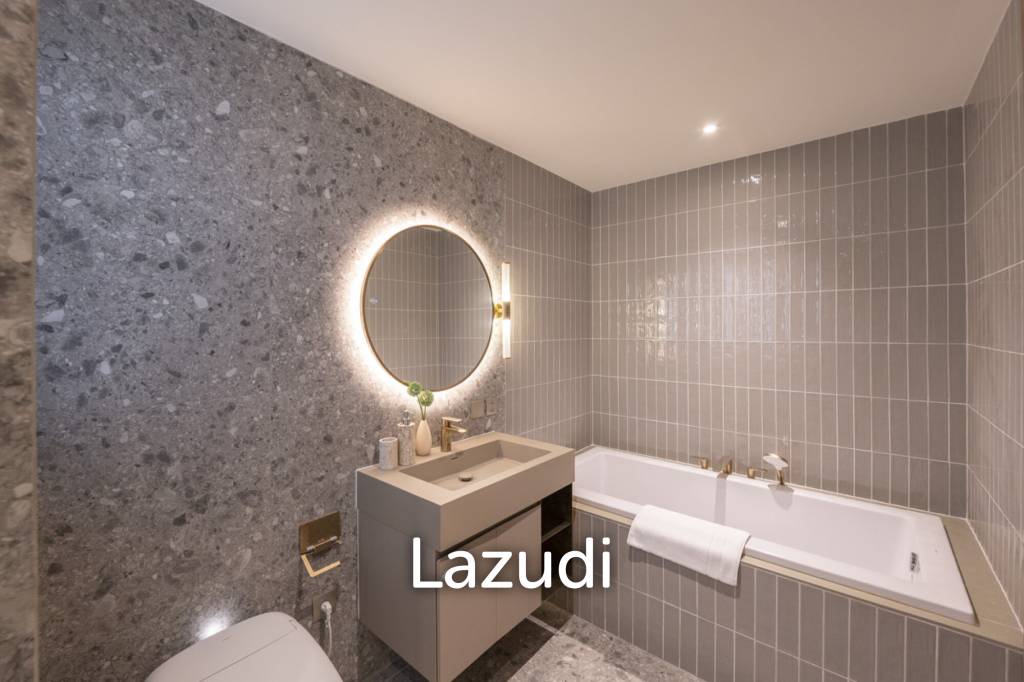 picture 44.75 sqm modern 1 bedroom condo on 5th floor at Via 34 Khlong Toei Bangkok - 7/17