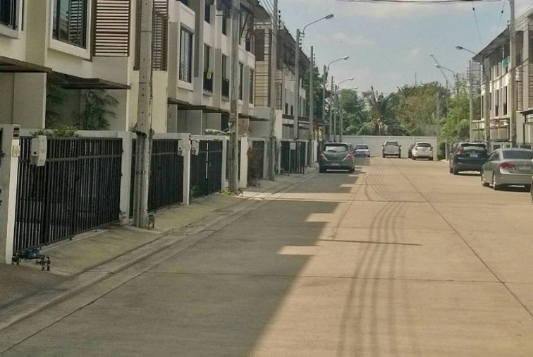 3-bed townhouse for rent, 179 sqm, 19.6 sq wah, The Private Sukhumvit - Bangchak
