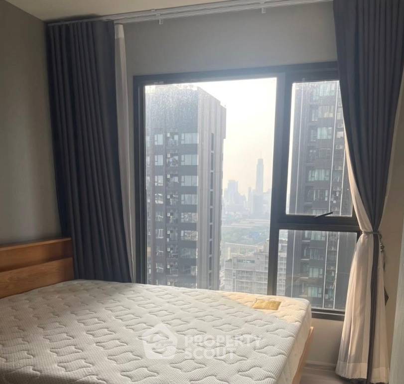 picture 1-BR Condo Life Asoke - Rama 9, 38th-Floor, 32 Sqm | MRT Phra Ram 9 300m (ID 3076000) - 2/4