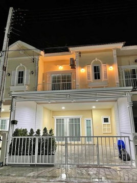 Lam Luk Ka - Khlong 5 Townhome for rent, 2 floors, 4 bedrooms, 3 bathrooms, near Kanchanaphisek Expressway, 2.8 km., Big C Lam Luk Ka Khlong 5. 700