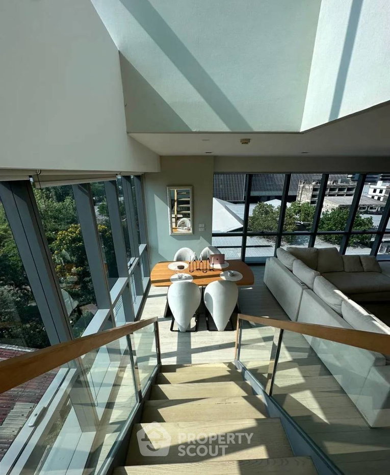 picture 2-BR Condo, 117 Sqm, The Room Sukhumvit 21 near MRT Sukhumvit (ID 3078610) - 8/13