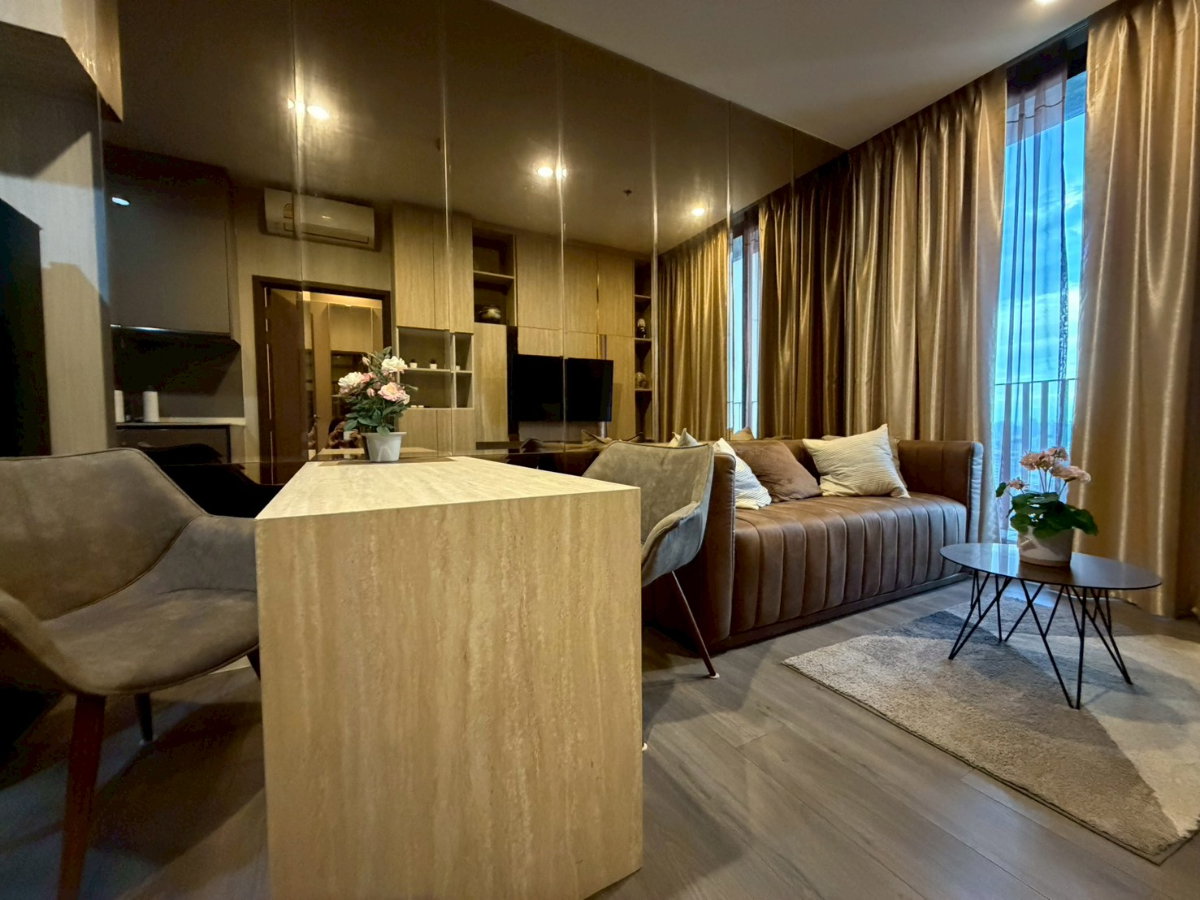 picture For Rent    : Whizdom Essence Sukhumvit   (ST-02)  (🚇Close to Punnawithi BTS station) - 7/11