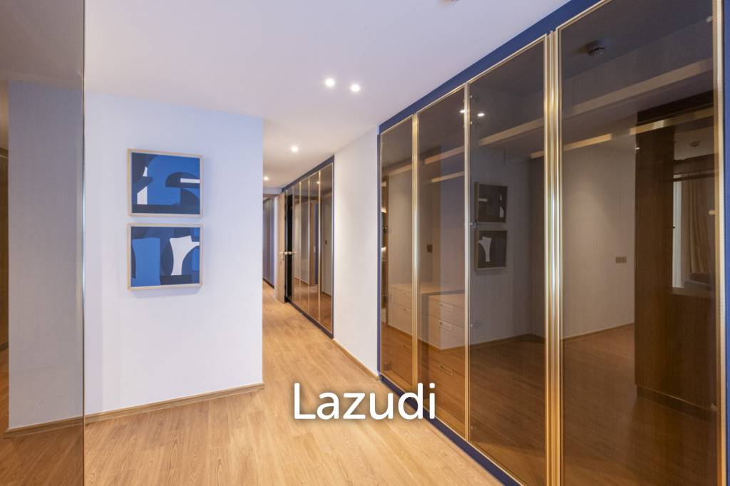 picture 125 sqm modern 2 bedroom condo on 5th floor in Khlong Toei Bangkok - 17/33