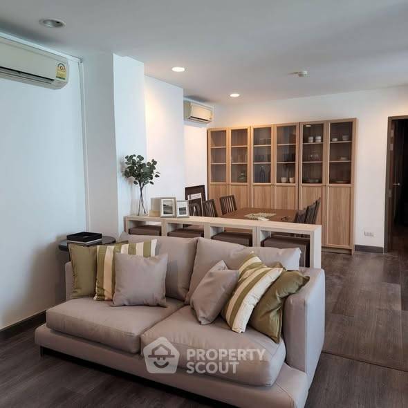 picture 2-BR Condo Rende Sukhumvit 23 Near MRT Sukhumvit 300m (ID 3075270) - 2/8