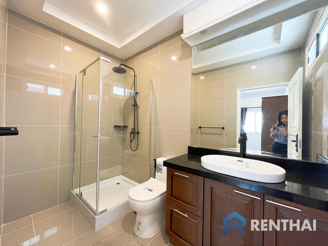 picture private pool villa at Pattaya Lagoon Resort - 16/17