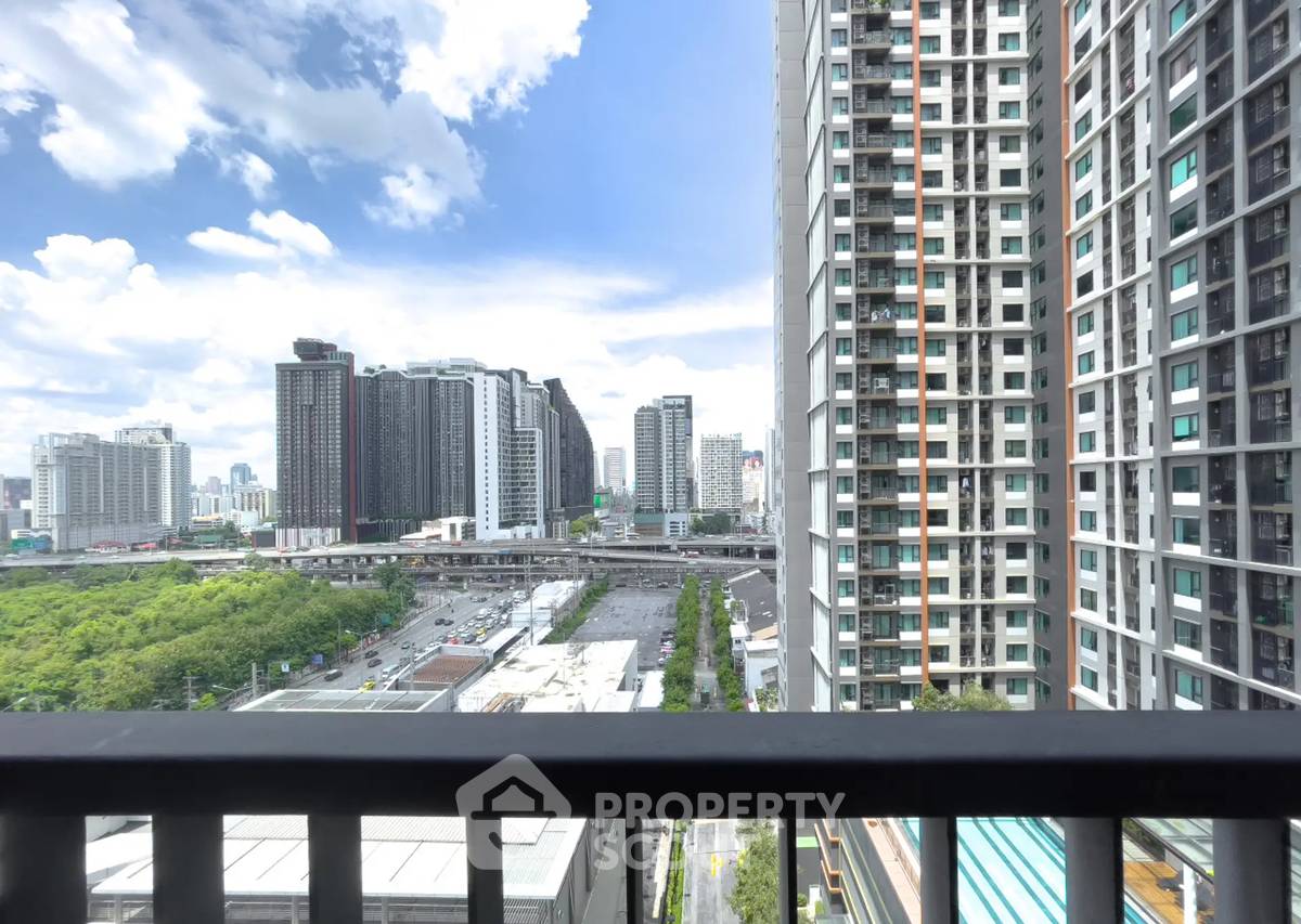 picture 2-BR Condo At Life Asoke, 60 Sqm, 300m To ARL Makkasan (ID 3078432) - 23/24