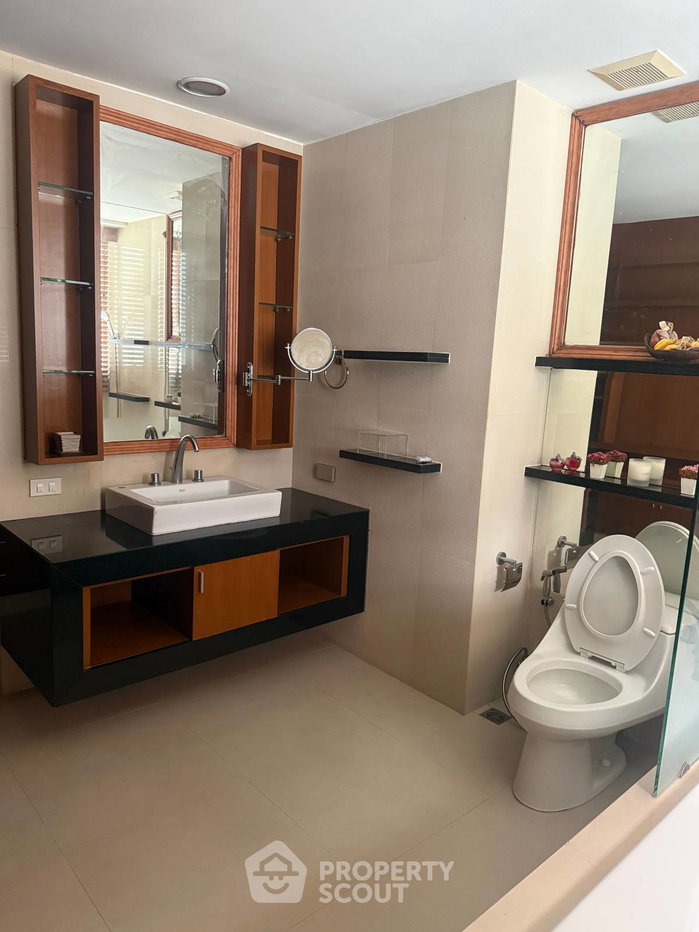 picture 2-BR Condo For Rent, Sukhumvit City Resort, BTS Nana (ID 3078553) - 17/35
