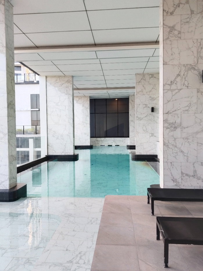 picture Siamese Residence Landmark @ MRTA | High-Ceiling Luxury Loft in the RCA-Rama 9 Hub 20,000 THB / Month - 10/13