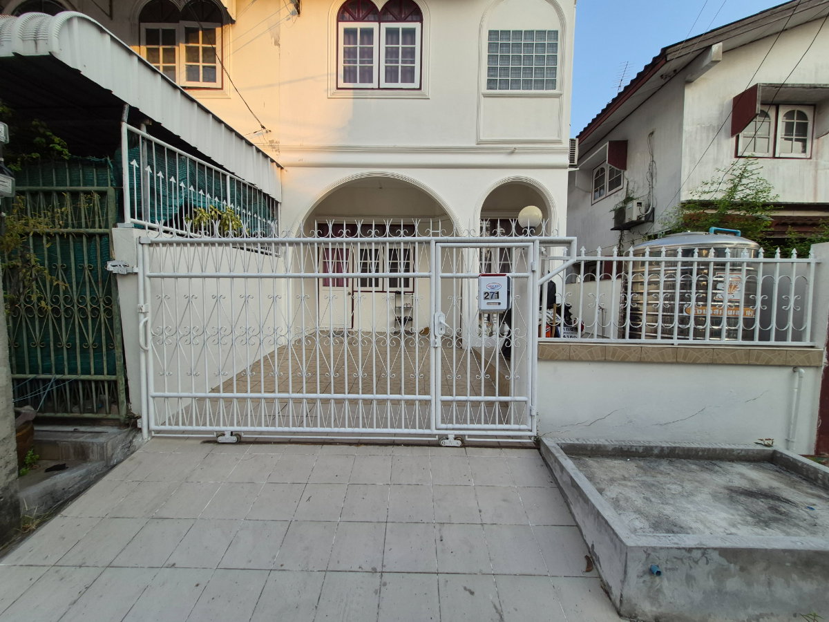 รูป บ้านรีโนเวทใหม่บางนา น่าอยู่มากๆใกล้ BTS บางนา - รูปที่ 12/13