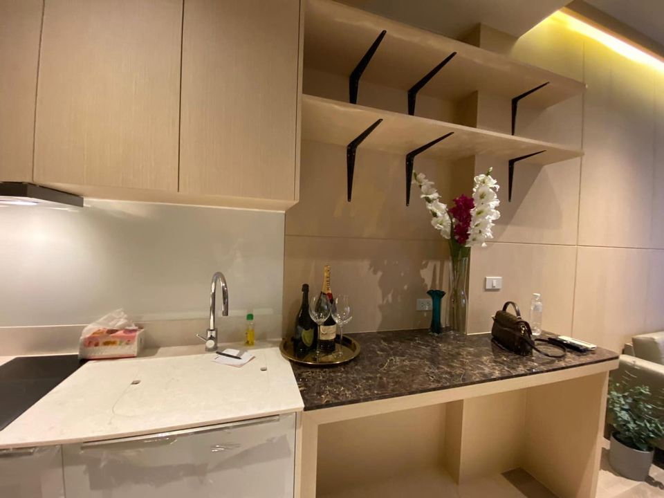 รูป Ashton Silom【𝐒𝐄𝐋𝐋】🔥ห้องตกแต่งสวย ฟีลโรงแรม สิ่งอำนวยความสะดวกจัดเต็ม พร้อมวิวหลักล้าน🔥 ติดต่อไลน์ไอดี: @hacondo - รูปที่ 6/9
