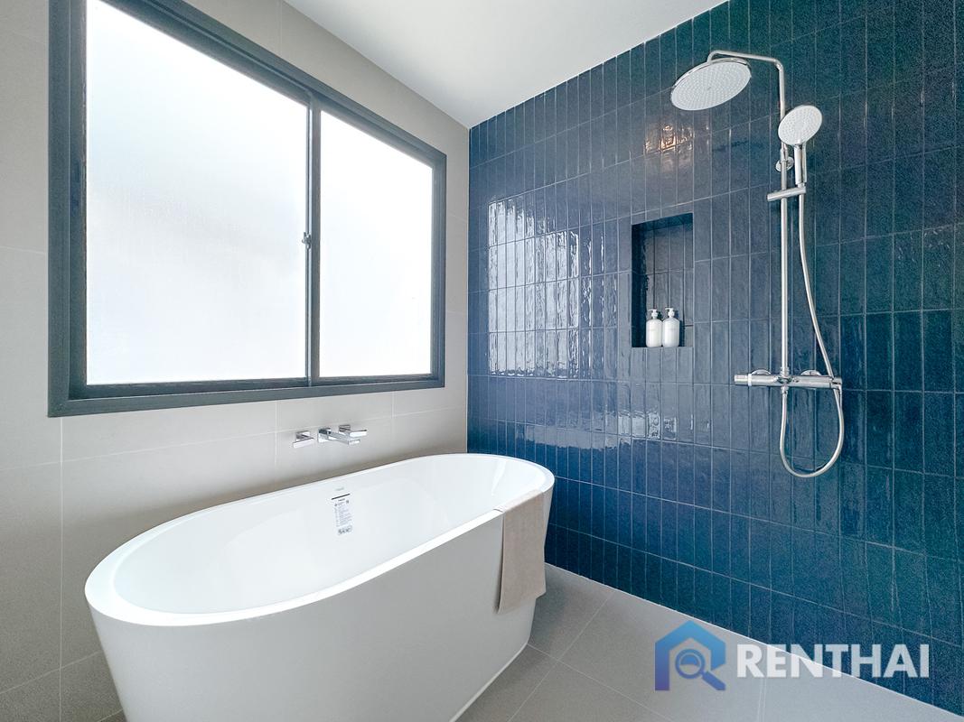 picture Lifestyle Luxury Villa  North Pattaya - 13/25