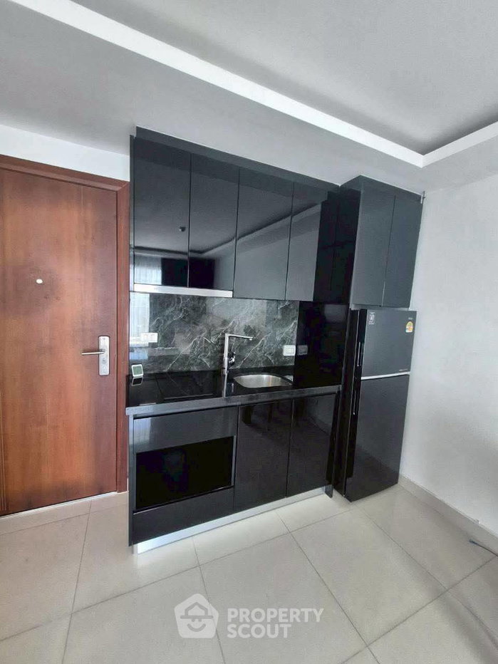 รูป ราคาน่าสนใจ 1 ห้องนอน 39 ตร.ม. คลับรอยัล คอนโดมิเนียม ใกล้ นาเกลือ (ID 3078351) - รูปที่ 4/9