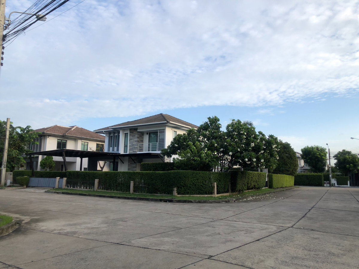 รูป ขาย!!บ้านเดี่ยว2ชั้น หมู่บ้านฮาบิเทีย ปัญญาอินทรา 2 ( Habitia Panyaintra2) คลองสามวาตะวันตก คลองสามวา กรุงเทพ 103.2 ตรว 3นอน3 น้ำ - รูปที่ 9/23