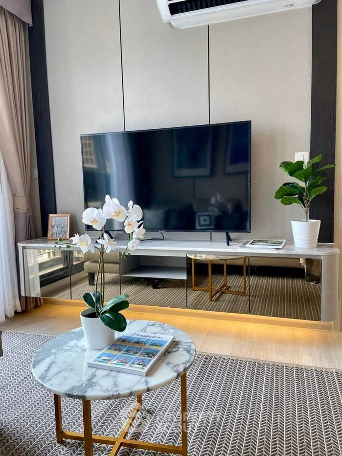 picture 2-BR Condo In Life One Wireless, 4th Floor Near BTS Phloen Chit (ID 3078473) - 12/19