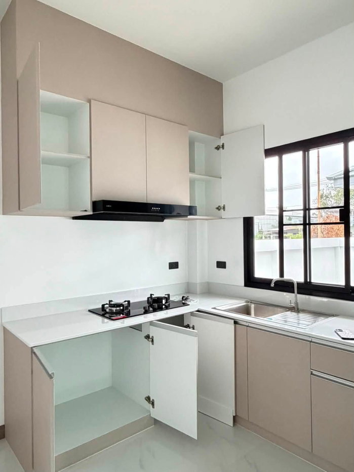 รูป บ้านหลังใหญ่สไตล์ Modern Luxury พิกัด บ้านท่ามะโอ ขัวมุง สารภี เชียงใหม่ - รูปที่ 18/18