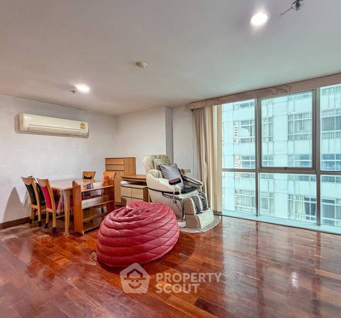 picture 2-BR Condo At Asoke Place, 18th-Floor Near MRT Sukhumvit (300m) (ID 3047574) - 1/6