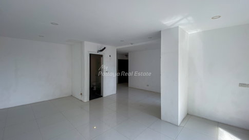 🛏️ 1 ห้องนอน - 🛁 1 ห้องน้ำ - 🏙️ Pool View - 🇹🇭 ชื่อไทย - 🏢 Jada Beach Residence Pattaya - รหัส: JDB01