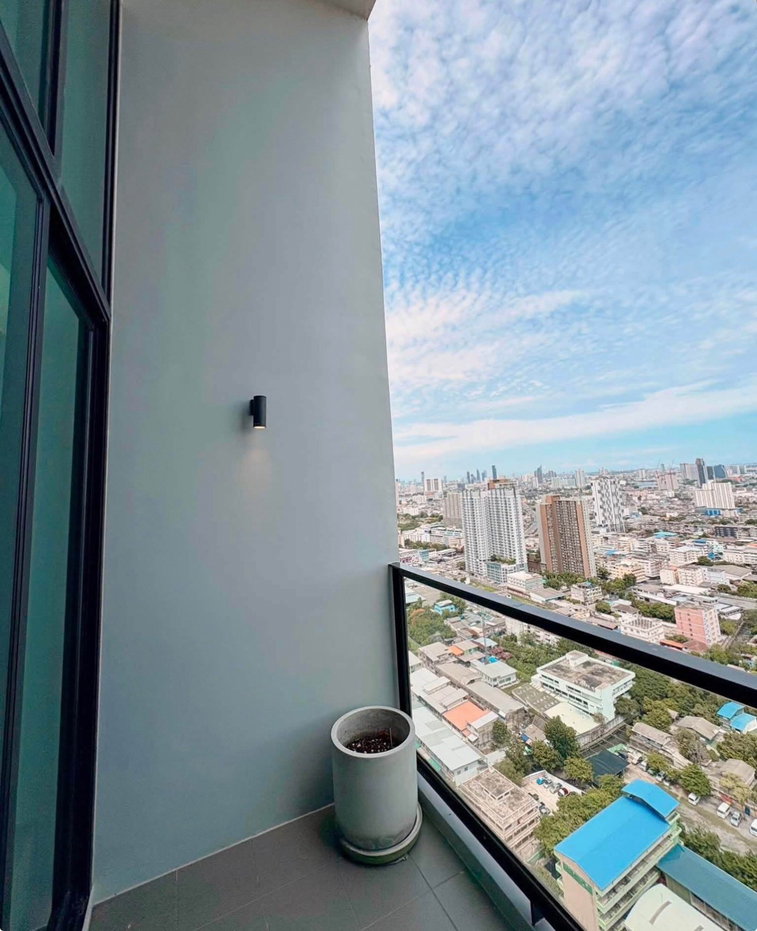 picture Altitude Unicorn Sathorn - Thapra - 9/10