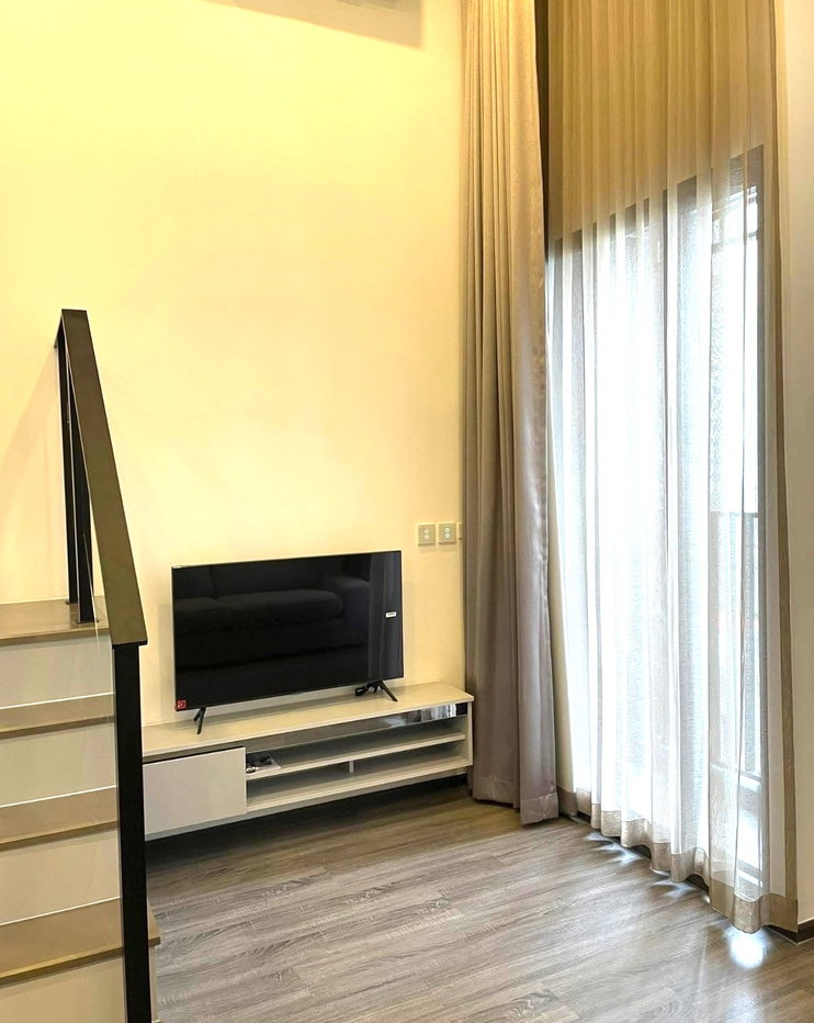 picture ðDuplex 2 ðĨKnightsbridge space RatchayothinðĨð
Next to BTS Phaholyothin 24,Major Ratchayothin âïļTel/What App:0917061999 Khun Kwa - 9/12