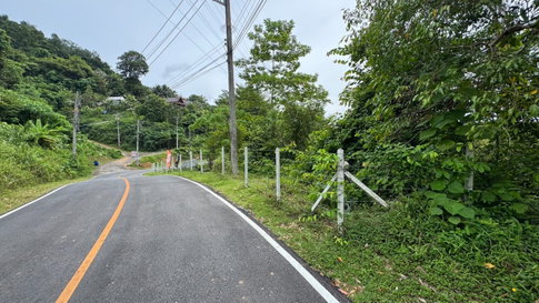 ขายที่ดินติดถนน เนื้อที่ เกือบ1 ไร่( 352 ตรว ) ใกล้รีสอร์ท อนันดา เพลส เกาะแก้ว อ. เมือง จ.ภูเก็ต