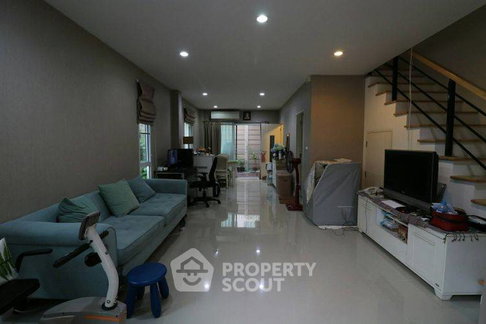Pet-Friendly 3-BR Townhouse For Sale At Lumpini Town Place Sukhumvit 62 Near BTS Bang Chak (ID 3074302)