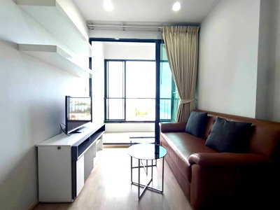 Condos for rent : 🔥 Timeless, beautiful unit at a great price! For Rent: IDEO Sathorn-Thapra 🔥 🏙️ Enjoy convenient living near the skytrain station—move-in
