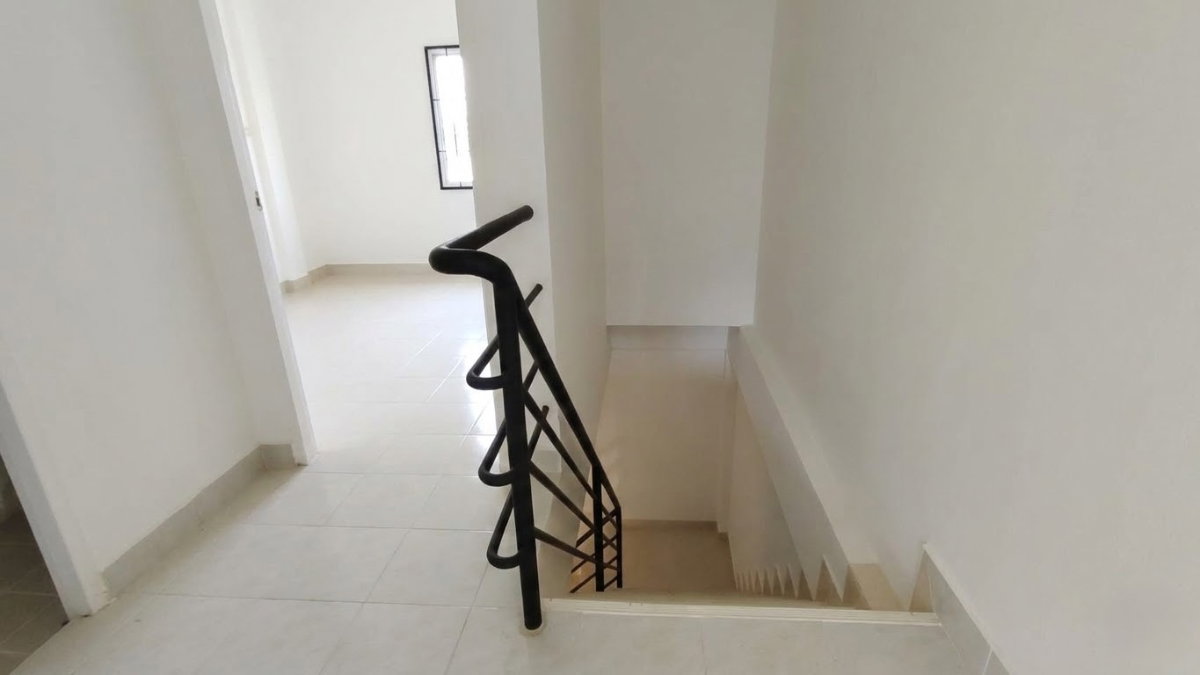 picture Urgent Sale! 2-Storey Townhouse in Chutima Phase 5 🔥 - 3/19