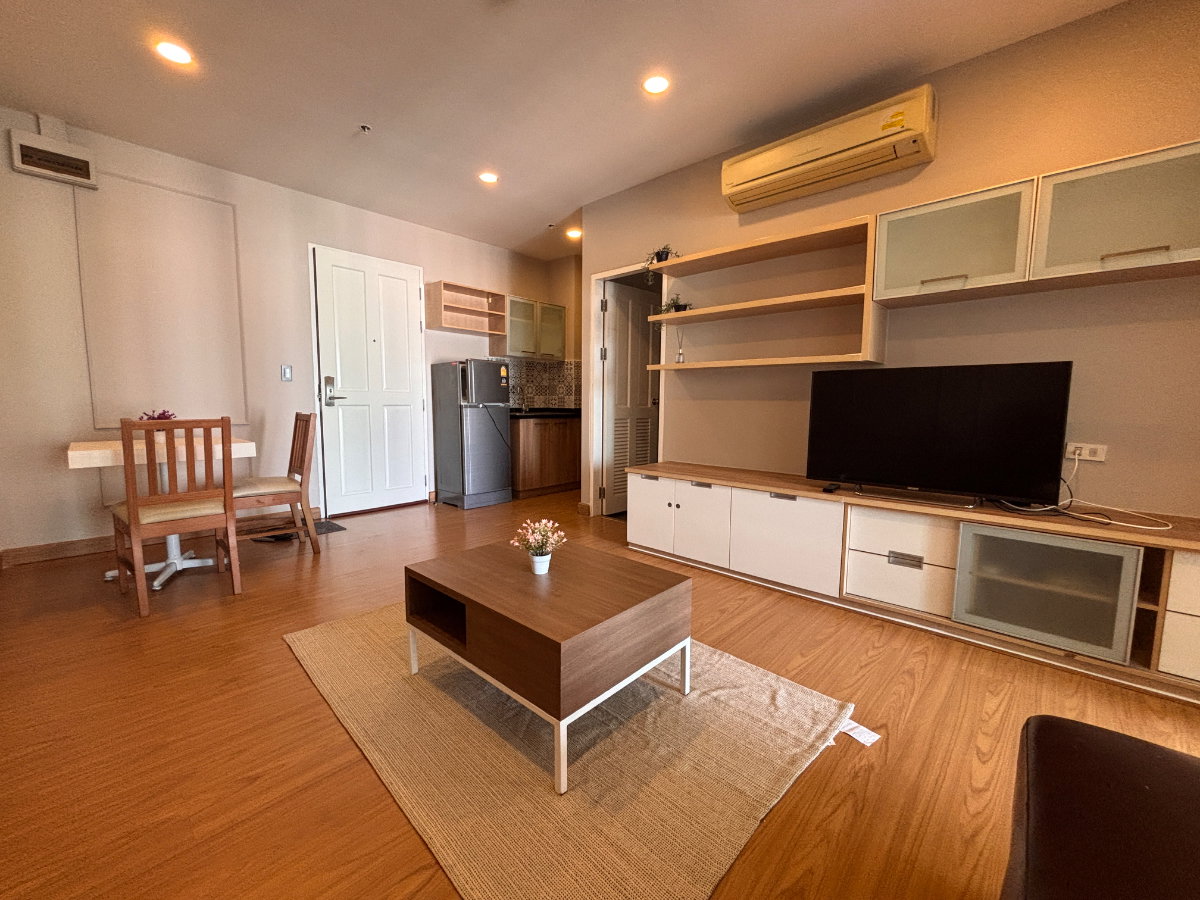 picture The Complete rajprarop condo,  for rent, ready for moving in, newly renovated - 2/11