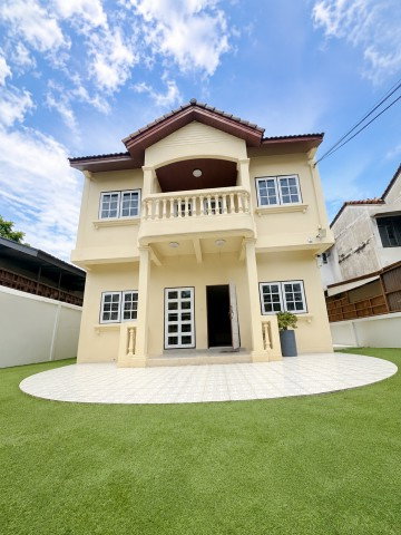 รูป บ้านเดี่ยวใหญ่ให้เช่า 5นอน รามคำแหง 30-40 MRTรพ.รามคำแหง 550ม. 5น้ำ 103ตร.ว. 412ตร.ม. - รูปที่ 1/8