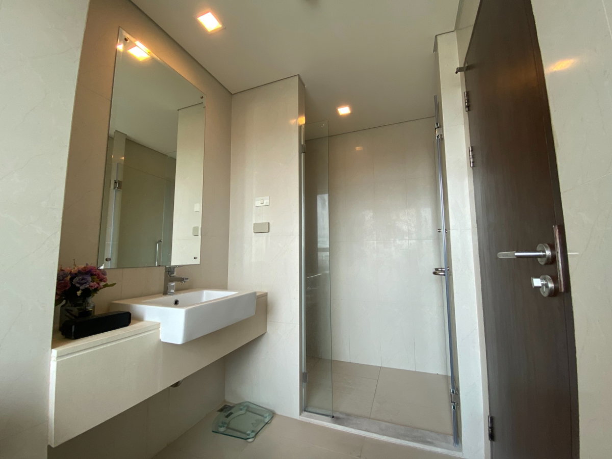 picture For Sale by Owner – 1-Bedroom Condo at Le Luk Condominium 🏡 - 6/10