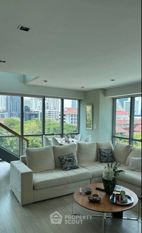 picture 2-BR Condo, 117 Sqm, The Room Sukhumvit 21 near MRT Sukhumvit (ID 3078610) - 2/13