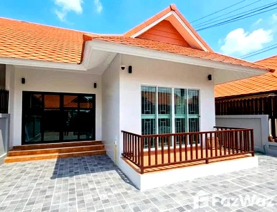 Houses for sale Bang Lamung Chonburi : The Ville Jomtien 6574696