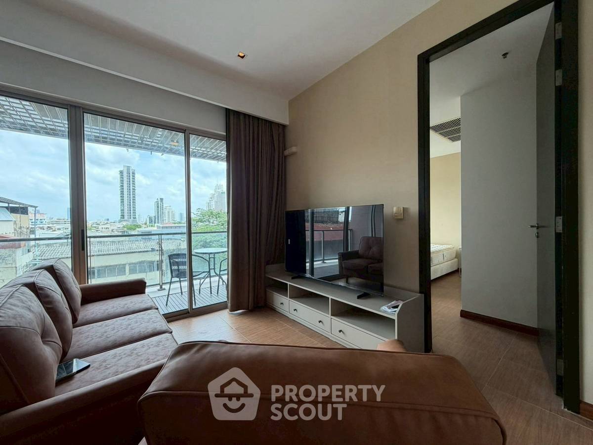 picture 2-BR Condo The Lofts Yennakart, 5th Floor, Chong Nonsi (ID 3078475) - 1/19