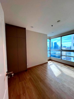 Condos for sale : #SC15593 📌 Sell | 🟦🟨Sathorn House🟥🟩💬 𝑪𝒐𝒏𝒕𝒂𝒄𝒕 𝑳𝑰𝑵𝑬: @𝒔𝒆𝒄𝒓𝒆𝒕𝒑𝒓𝒐𝒑𝒆𝒓𝒕𝒚 🔥✨