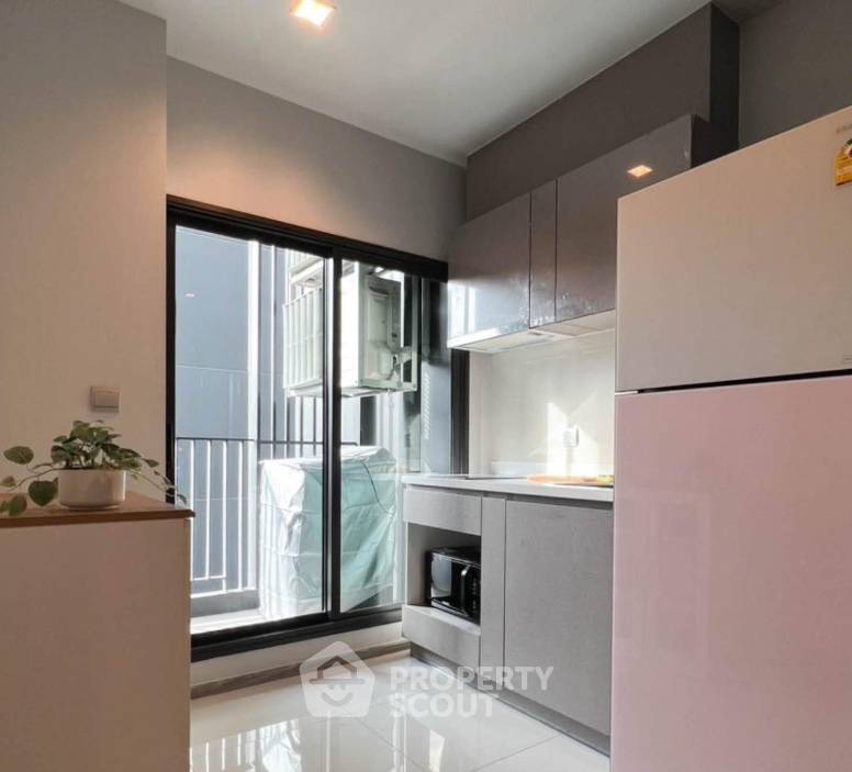 picture High-Floor 1-BR 32 Sqm At Life Asoke - Rama 9, 300m to MRT Phra Ram 9 (ID 3074830) - 2/5